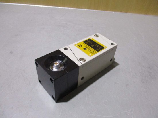 新古 OMRON E3N-DS50E21 PHOTOELECTRIC SWITCH - growdesystem