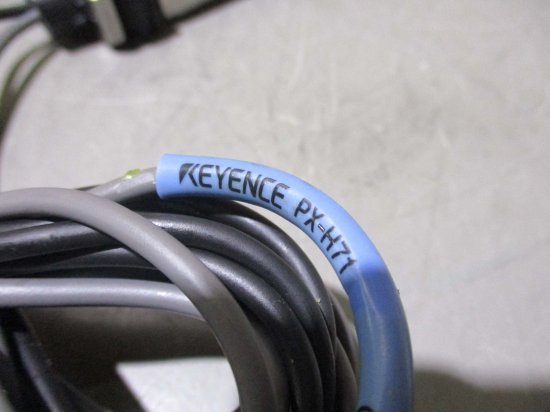 新品 Keyence PX-10 耐油防水型光電センサアンプ ① unisystem.co.id