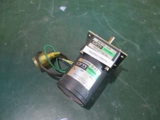 ORIENTAL MOTOR INDUCTION MOTOR 2IK6GN-C-E2/GEAR HEAD D3078-122