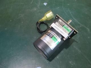  ORIENTAL MOTOR INDUCTION MOTOR 2IK6GN-C-E2/GEAR HEAD D3078-122