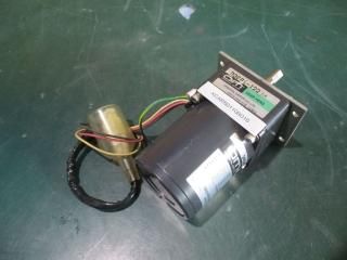  ORIENTAL MOTOR INDUCTION MOTOR 2IK6GN-CW/GEAR HEAD D3081-122