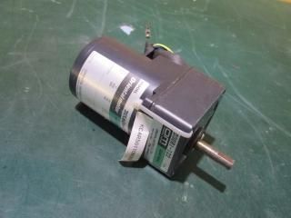  ORIENTAL MOTOR INDUCTION MOTOR 2IK6GN-C/GEAR HEAD D3081-122