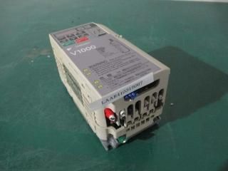  YASKAWA V1000 Inverter CIMR-VA2A0002BSA 0.4KW/0.2KW AC3PH 200-240V 50/60Hz