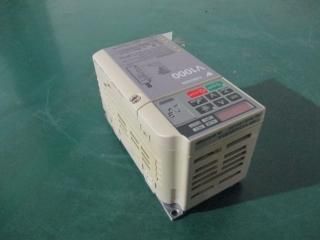  YASKAWA V1000 Inverter CIMR-VA2A0002BSA 0.4KW/0.2KW AC3PH 200-240V 50/60Hz