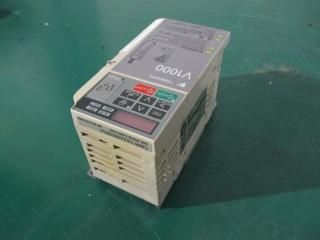 YASKAWA V1000 Inverter CIMR-VA2A0002BSA С 0.4KW/0.2KW AC3PH 200-240V 50/60Hz