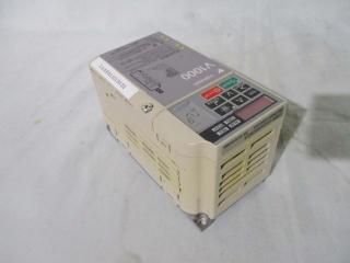  YASKAWA V1000 Inverter CIMR-VA2A0002BSA С 0.4KW/0.2KW AC3PH 200-240V 50/60Hz