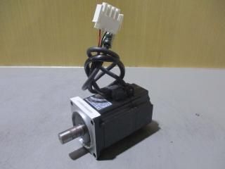  YASKAWA AC SERVO MOTOR SGMAH-02AAA21 200w