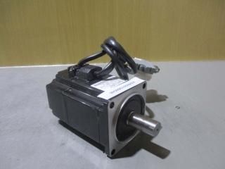  YASKAWA AC SERVO MOTOR SGMAH-02AAA21 200w