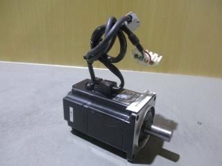  YASKAWA AC SERVO MOTOR SGMAH-02ABA21 200w