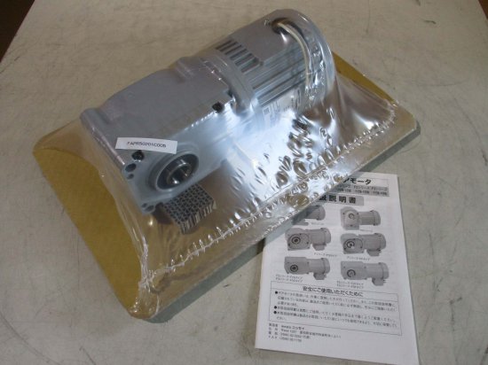 新古 NISSEI GTRギアモータ 3-PHASE INDUCTION MOTOR F3SM-20-25-T010 三相誘導電動機 0.1kW -  growdesystem