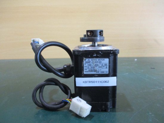 中古Yaskawa servo motor SGMP-01A314C 100W 200V 0.89A - growdesystem