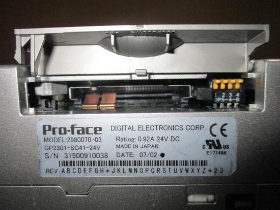 中古 PRO-FACE 2980070-03 GP2301-SC41-24V タッチパネル表示器 通電OK