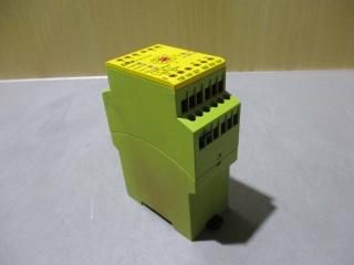 PILZ PNOZ XV2 SAFETY RELAY 24VDC 4.5W