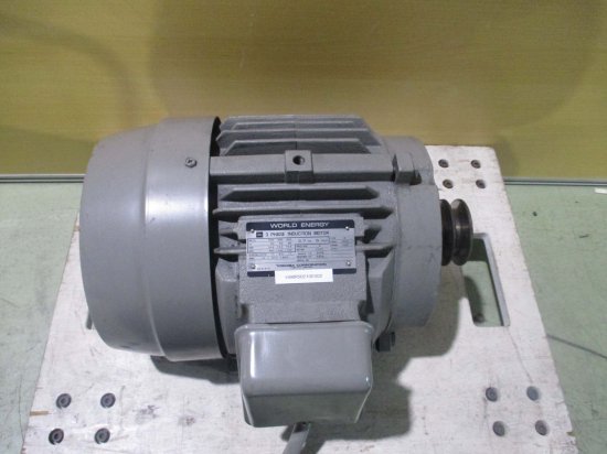 中古 TOSHIBA 三相 モーター 3 PHASE INDUCTION MOTOR IK DBKB 3.7KW