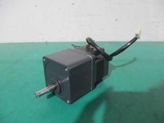  ORIENTAL MOTOR STEPPING MOTOR 5-PHASE PK564BN-TG7.2 1.4A