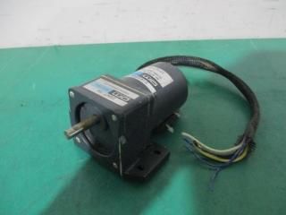  ORIENTAL MOTOR GEAR HEAD 2GN7.5K/SPEED CONTROL MOTOR 2IK6RGN-A 6W