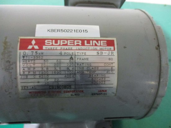 中古 MITSUBISHI SUPER LINE THREE PHASE INDUCTION MOTOR SB-JR 0.75 