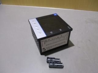  Fuji PXF9ACY2-1WT00 PXF9 Digital Temperature Controller 2 Point Alarm  1/16 DIN