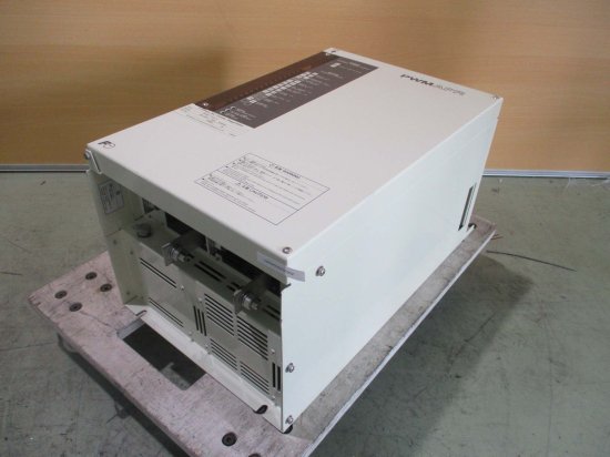 中古 FUJI PWM APR 1-PHASE AC POWER REGULATOR RPWE 2160-1C 単相 AC 