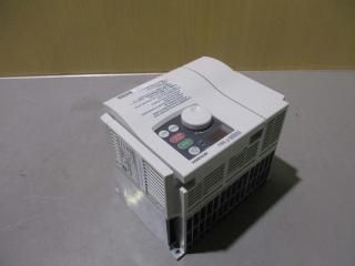  MITSUBISHI INVERTER FR-F520J-3.7K С 3.7KW