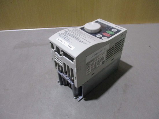 中古 MITSUBISHI INVERTER FR-S520E-0.4K インバータ 200-240V 0.4kW