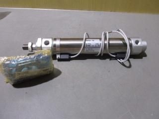  SMC CDM2B40-150/CDM2L40-150-H7A1 
