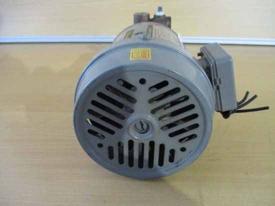 中古 TOSHIBA 3-PHASE INDUCTION MOTOR IK-FCKLK8 15KLD02Z 三相インダクションモーター 0.2KW -  growdesystem