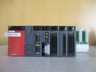  MITSUBISHI UNIT Q38B/Q02HCPU/QJ71C24N-R2/QJ61BT11N/QX42/QX41/QY42P