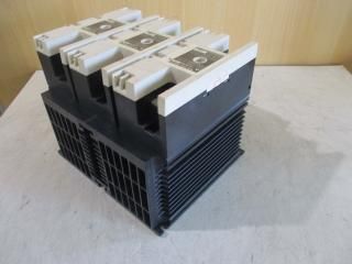  MITSUBISHI SOLID STATE CONTACTOR US-K120TE åɥơ 󥿥 AC100-240V 3å