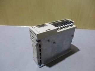  YASKAWA ܥѥå SGDA-01AP SERVOPACK 100W