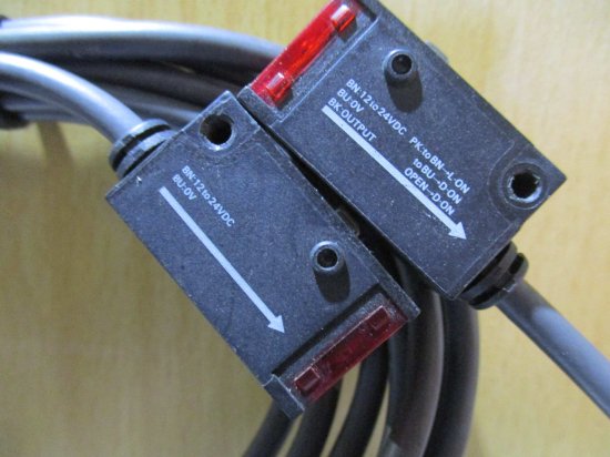 中古 Omron Photoelectric Switch Sensor E3S-BT11 (E3S-BT11-D & E3S-BT11-L)  3セット - growdesystem