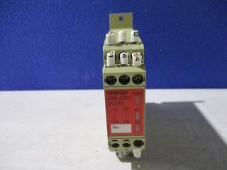  OMRON SAFETY RELAY UNIT G9S-2001