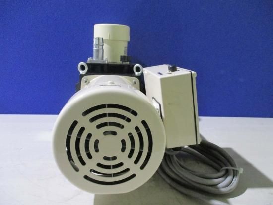 中古 ULVAC GLD-136D OIL ROTARY VACUUM PUMP 回転真空ポンプ - growdesystem