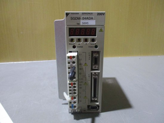 新古 YASKAWA SERVO PACK SGDM-04ADA ACサーボパック 200V