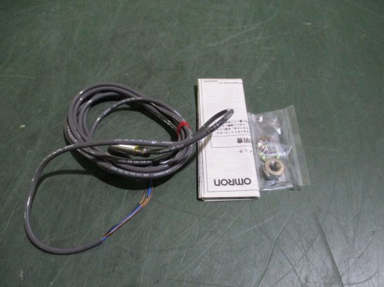 新古 OMRON PHOTOELECTRIC SWITCH E3HT-DS3E2 光電センサースイッチ [2個] - growdesystem