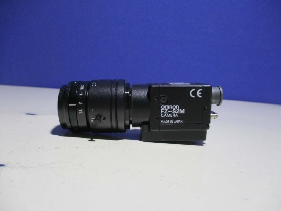 M11_3K」OMRON FZ-S2M 200万画素 センサカメラ 現状出品-