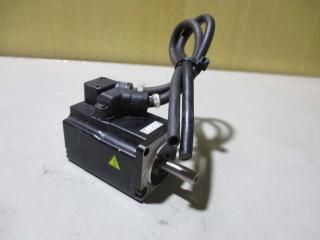  KEYENCE AC SERVO MOTOR SV2-M010AK AC ܥ⡼ 100W