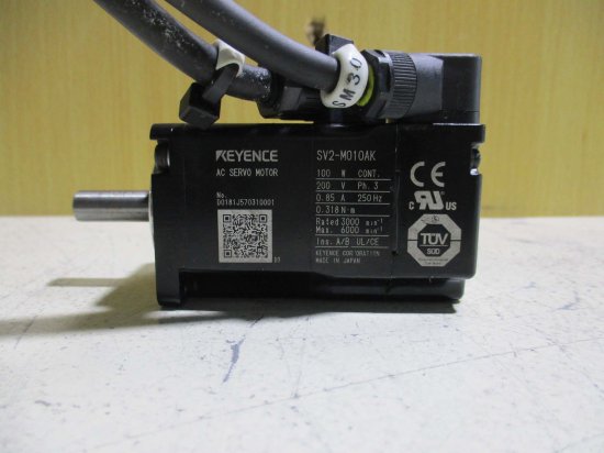 中古 KEYENCE SV2-M010AK 100W 200V ACサーボシステム ストレート軸