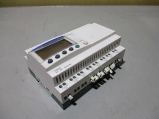  Schneider Electric SR2 B201FU Zelio Logic Smart Relay