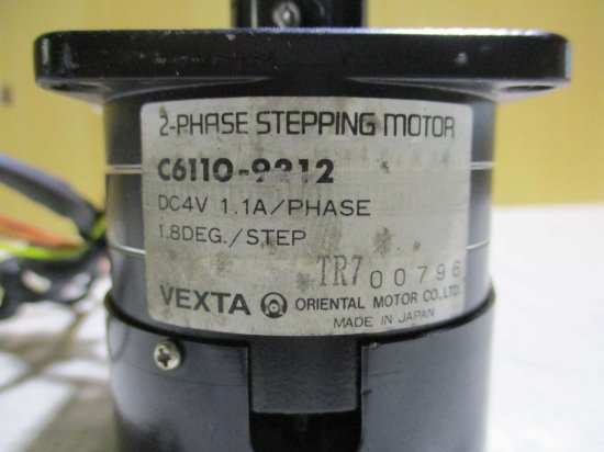 中古 ORIENTAL MOTOR 2-PHASE STEPPING MOTOR C6110-9212 DC 4V - growdesystem