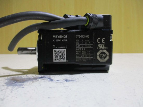 中古 KEYENCE AC SERVO MOTOR SV2-M010AS AC サーボモーター 100W