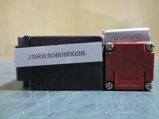  OMRON  D4NL-2DFG-B ѥեƥɥå
