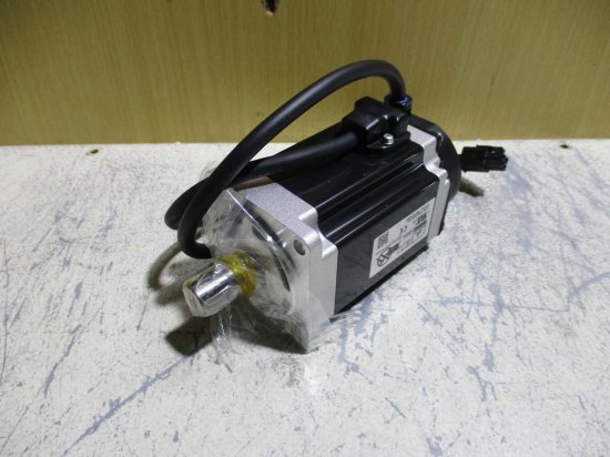 新古 Fuji Electric GYB401D5-RC2 Servo Motor 400W - growdesystem