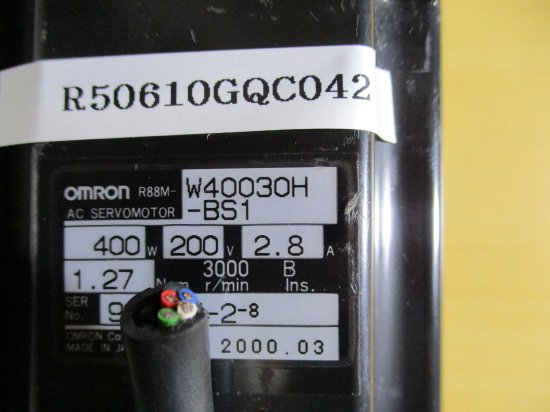 中古 OMRON R88M-W40030H-BS1 400W 200V AC SERVO MOTOR - growdesystem