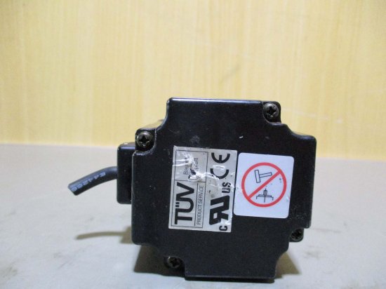 中古 OMRON R88M-W40030H-BS1 400W 200V AC SERVO MOTOR - growdesystem