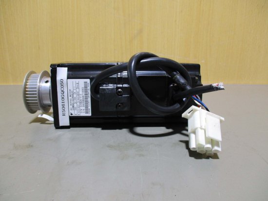 中古 YASKAWA AC SERVO MOTOR SGMAH-02AAA2C サーボモーター 200W - growdesystem