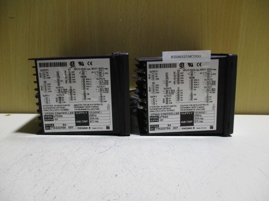 中古 YOKOGAWA CONTROLLER UT550 デジタル指示調節計 100-240VAC 2個 - growdesystem