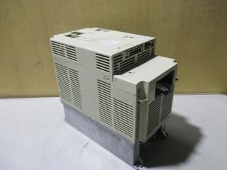  YASKAWA SGDM-30AC-SD5 3KW