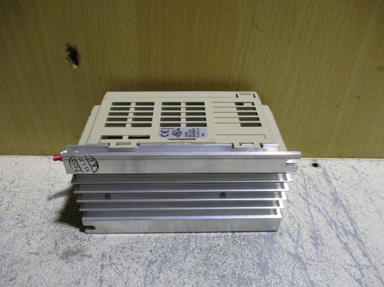 中古 YASKAWA Vs mini J7 CIMR-J7AA20P2 インバータ 200V 3 PHASE 0.2KW [2個セット] -  growdesystem