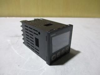  OMRON TEMPERATURE CONTROLLER E5CN-R2TĴ  2
